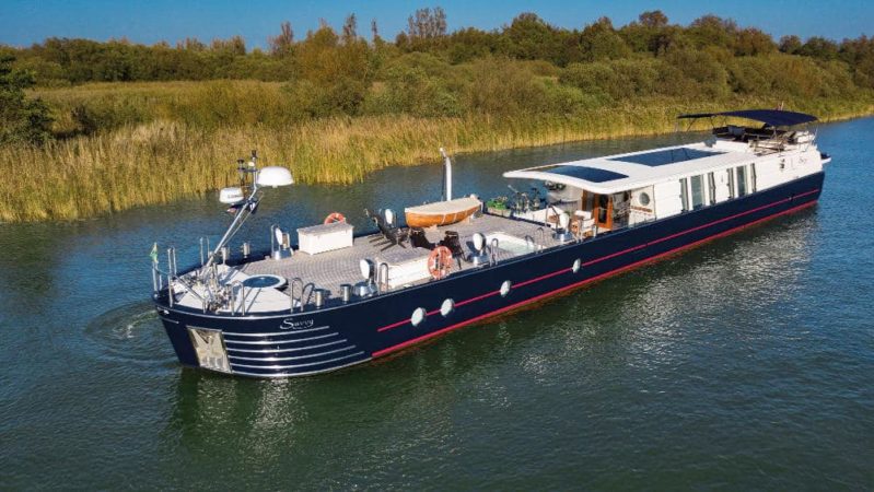 Luxury Superyacht Barge2.jpg