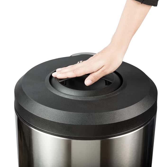 Trash Compacting Garbage Can.jpg