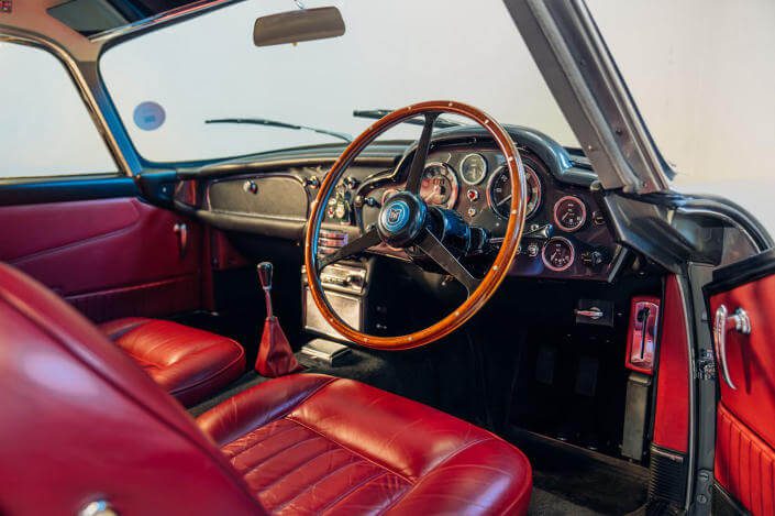 Sean Connery's 1964 Aston Martin DB5 3.jpg