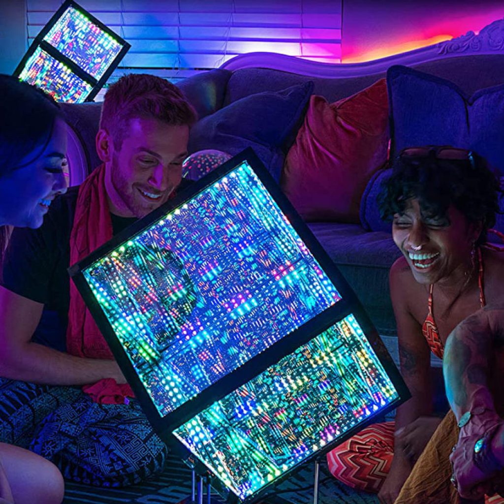 HyperCube Infinity Cube LED Light Puts on a Dazzling Light Show ...