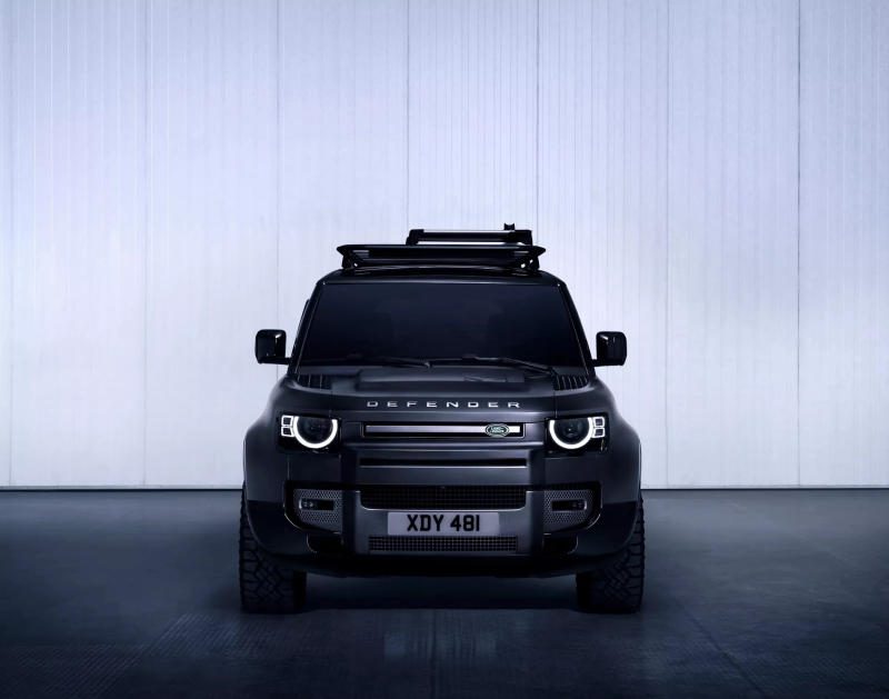 2024 Land Rover Defender 130 Outbound 4.jpg