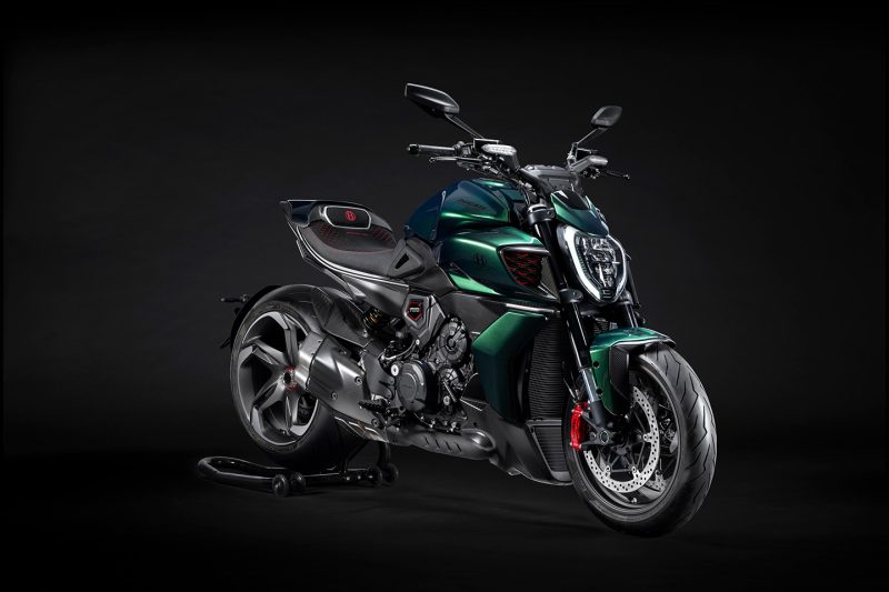 Ducati Diavel For Bentley 3